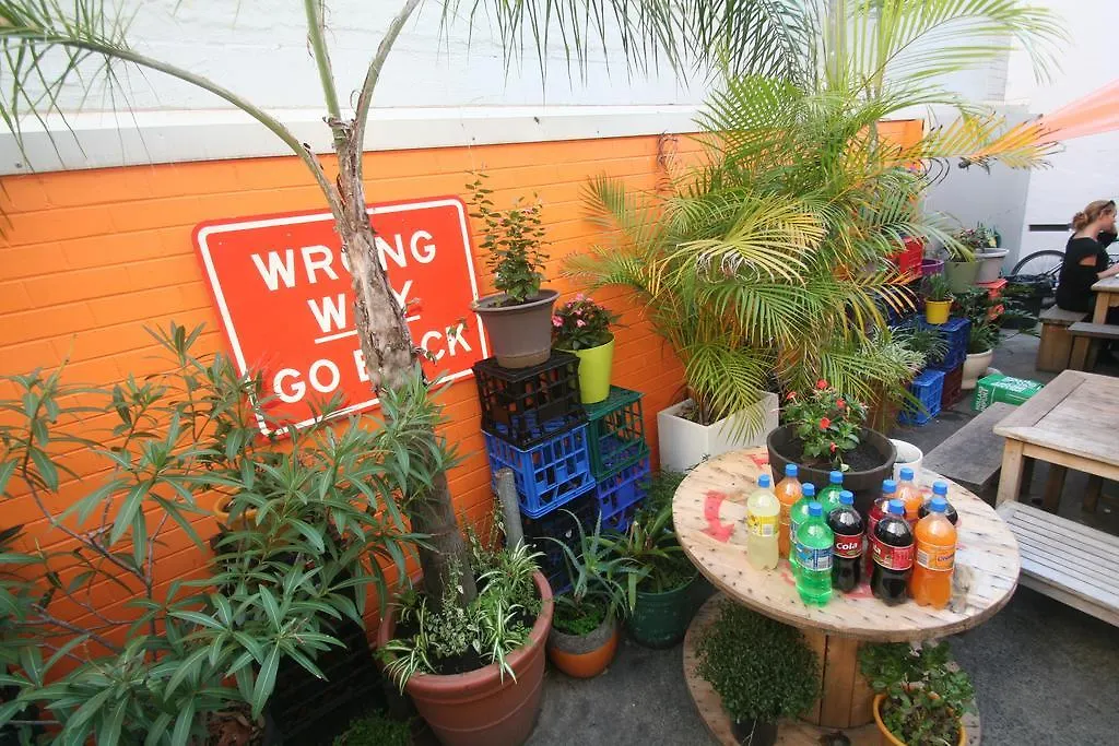 Zing Backpackers-1
